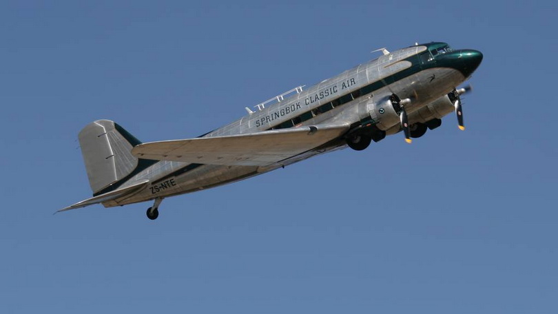 DC-3 810x456