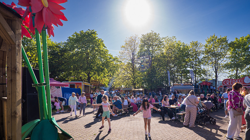 Crowds enjoying the Riverfestival Village as part of Riverfest Limerick