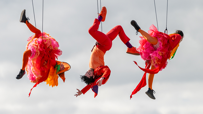Fidget Feet performers at outdoor show for Riverfest Limerick